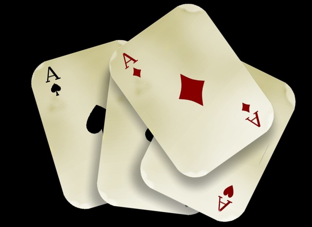 Online Poker Tournaments: Navigating Benefits & Challenges for Poker Fans