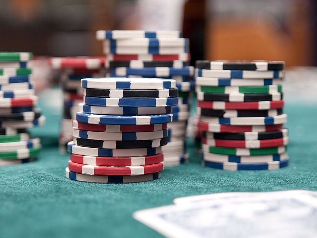 Unveiling Private Poker Rooms: Advantages, Disadvantages & Selection Guide