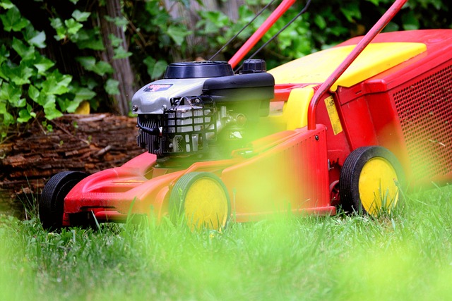 Lawn Fertilization & Weed Control: Comprehensive Strategies for Landscaping