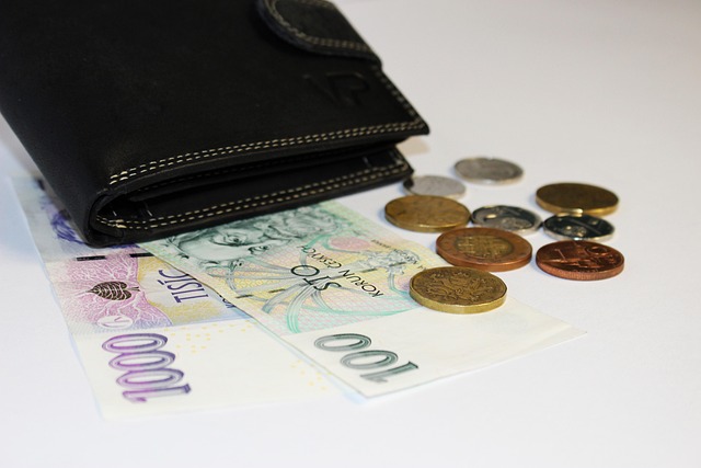 e-wallet-640x480-40062927.jpeg