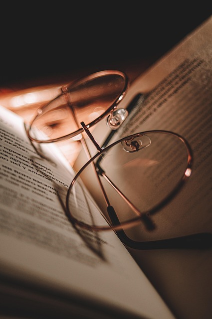 books-640x480-66065341.jpeg