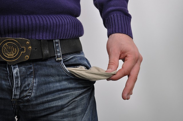 e-wallet-640x480-93036151.jpeg