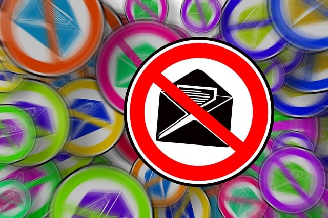 scams-640x480-91439215.jpeg