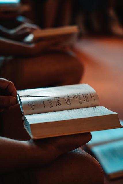 books-640x480-30645559.jpeg
