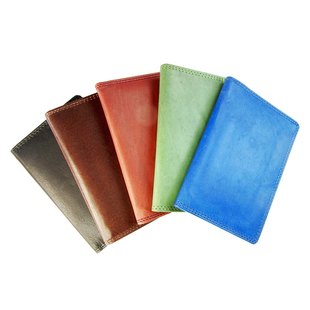 e-wallet-640x480-94709576.jpeg